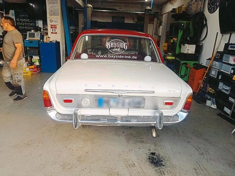 Second-hand Ford 20M 85 CP (62 kW) 1965 Alb Coupe