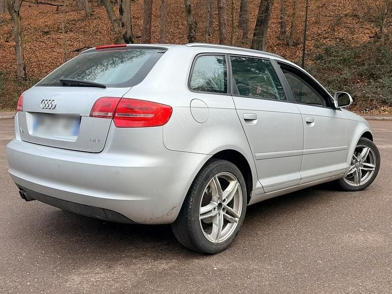 Gebraucht Audi A3 125 PS (91 kW) 2010 Grau Kleinwagen