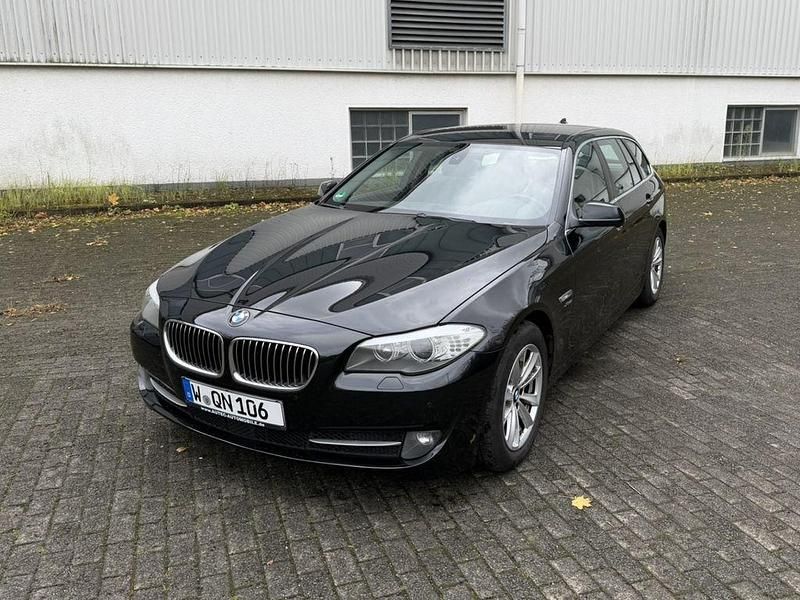 Gebraucht BMW 525 218 PS (160 kW) 2012 Schwarz Kombi