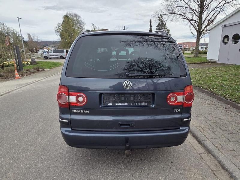 Usata VW Sharan 2004 Blu Monovolume
