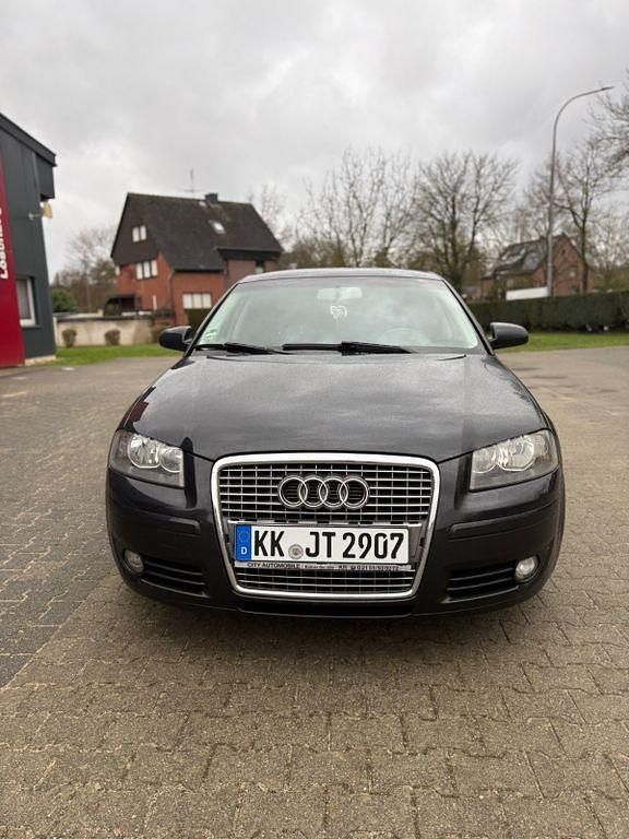 Gebraucht Audi A3 Ambiente 140 PS (102 kW) 2005 Schwarz Kleinwagen