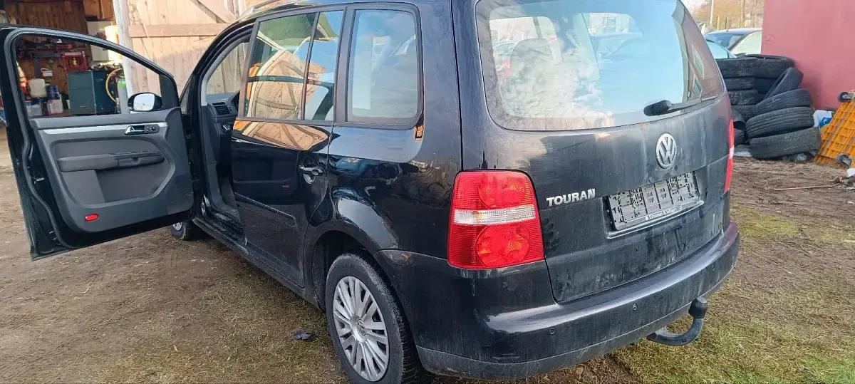 Gebraucht VW Touran 100 PS (73 kW) 2006 Schwarz Van / Kleinbus