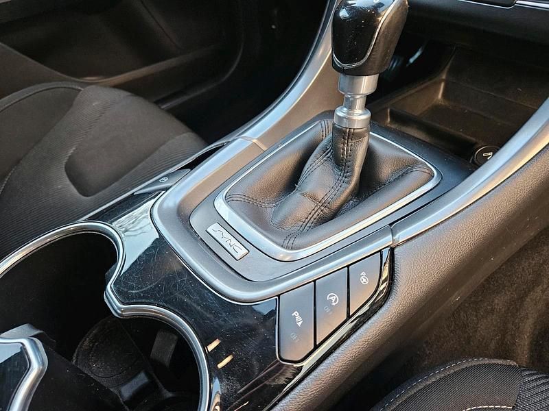 Gebraucht Ford Mondeo Titanium 150 PS (110 kW) 2016 Schwarz Kombi