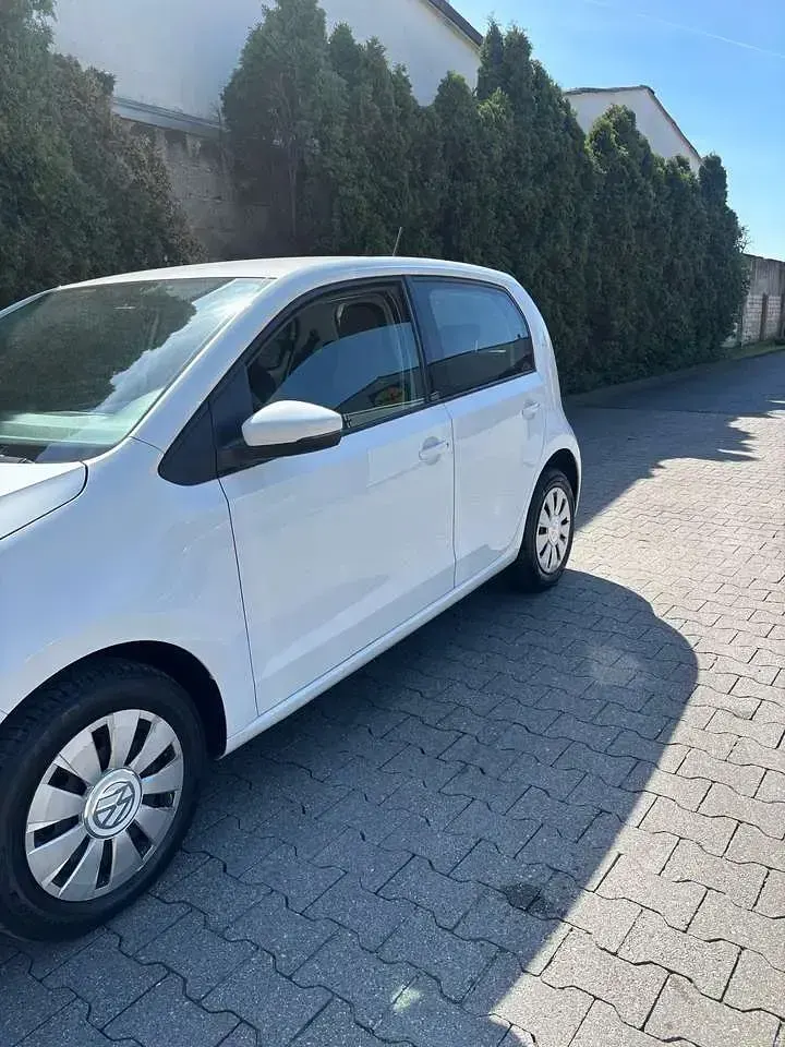 Second-hand VW up! Sound 60 CP (44 kW) 2017 Hatchback