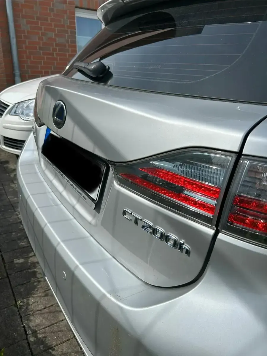 Second-hand Lexus CT200h 136 CP (100 kW) 2012 Argintiu Hatchback