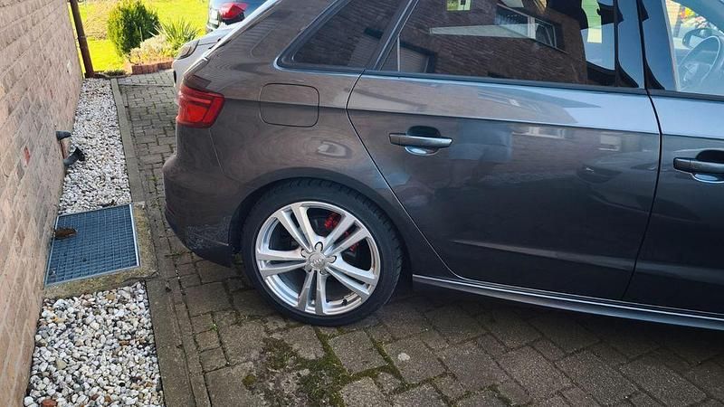 Gebraucht Audi A3 S-Line 116 PS (85 kW) 2018 Grau Limousine