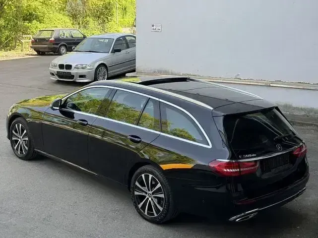 Gebraucht Mercedes E300 Avantgarde 194 PS (142 kW) 2020 Schwarz Limousine