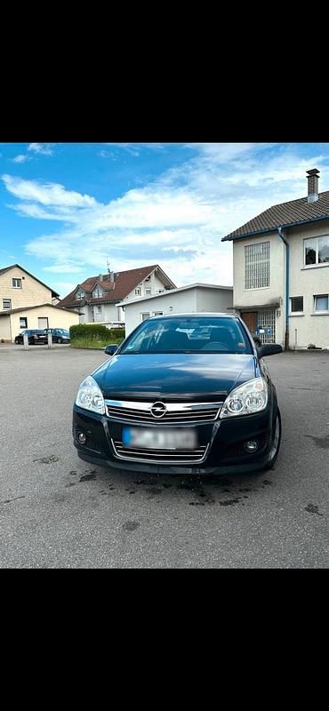 Gebraucht Opel Astra 120 PS (88 kW) 2009 Schwarz Kleinwagen