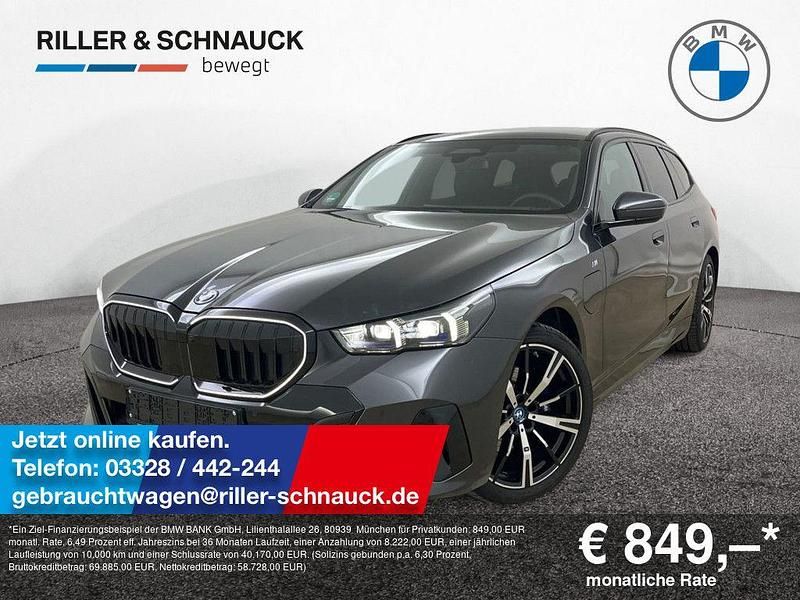 Grau Gebraucht 2024 BMW 530e M Sport Kombi | 66.950 € - Bild 1/4