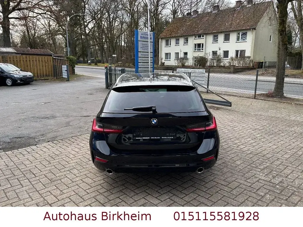 Gebraucht BMW 320 Advantage 190 PS (139 kW) 2022 Schwarz Kombi