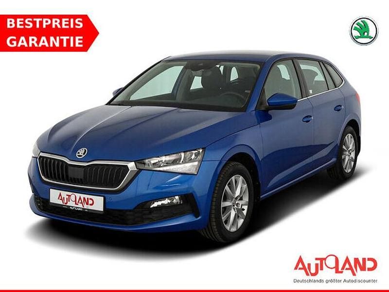 Blau Gebraucht 2023 Skoda Scala Kleinwagen | 19.785 € (Guter Preis) - Bild 1/4