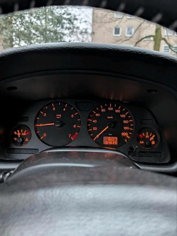 Gebraucht Opel Astra 75 PS (55 kW) 1999 Grau Limousine