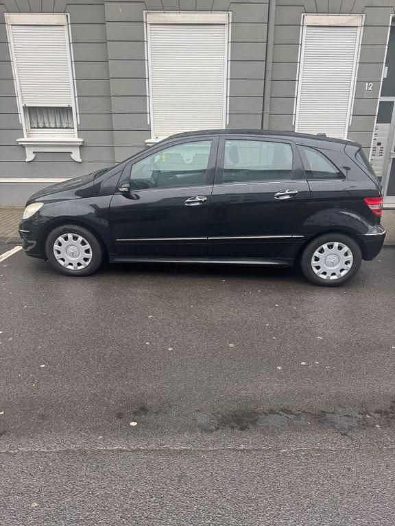 Gebraucht Mercedes B150 95 PS (69 kW) 2006 Schwarz Van / Kleinbus