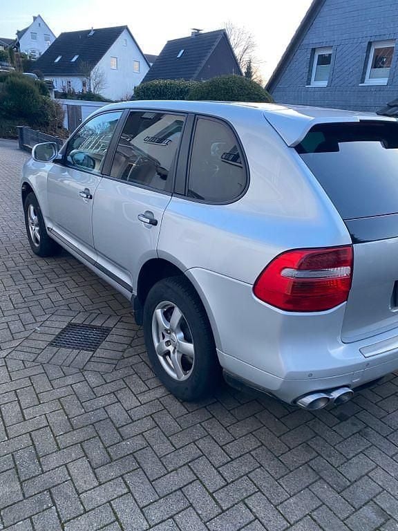 Gebraucht Porsche Cayenne 241 PS (177 kW) 2009 Silber SUV