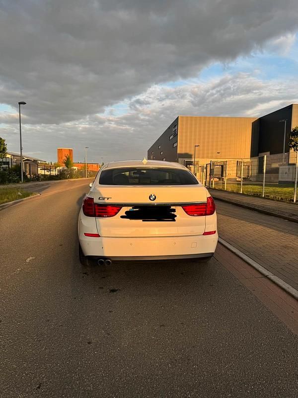 Gebraucht BMW 530 Gran Turismo 258 PS (189 kW) 2013 Weiß Limousine