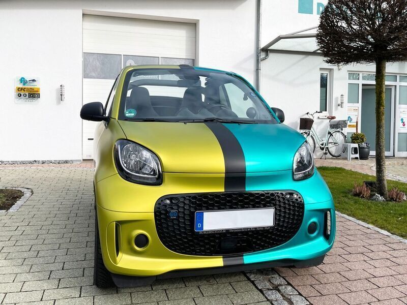 Schwarz Gebraucht 2023 Smart ForTwo Electric Drive Cabrio | 22.850 € - Bild 1/4