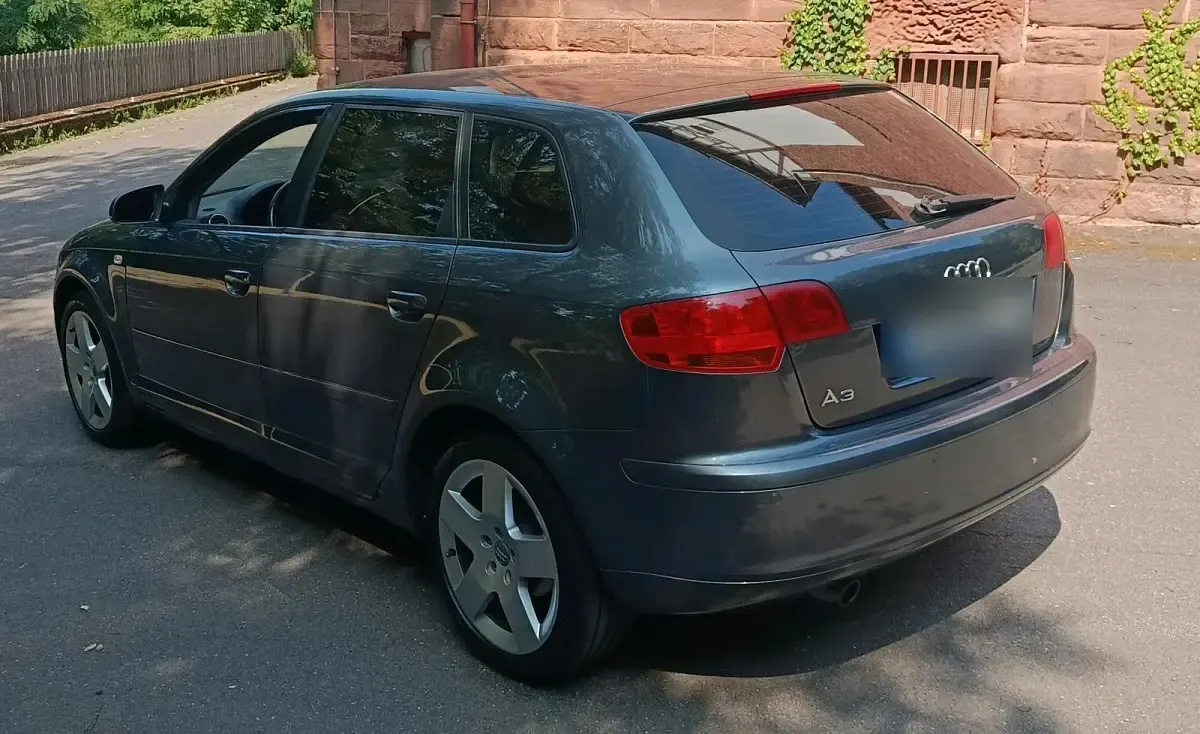 Gebraucht Audi A3 Sportback 115 PS (84 kW) 2005 Grau Kleinwagen