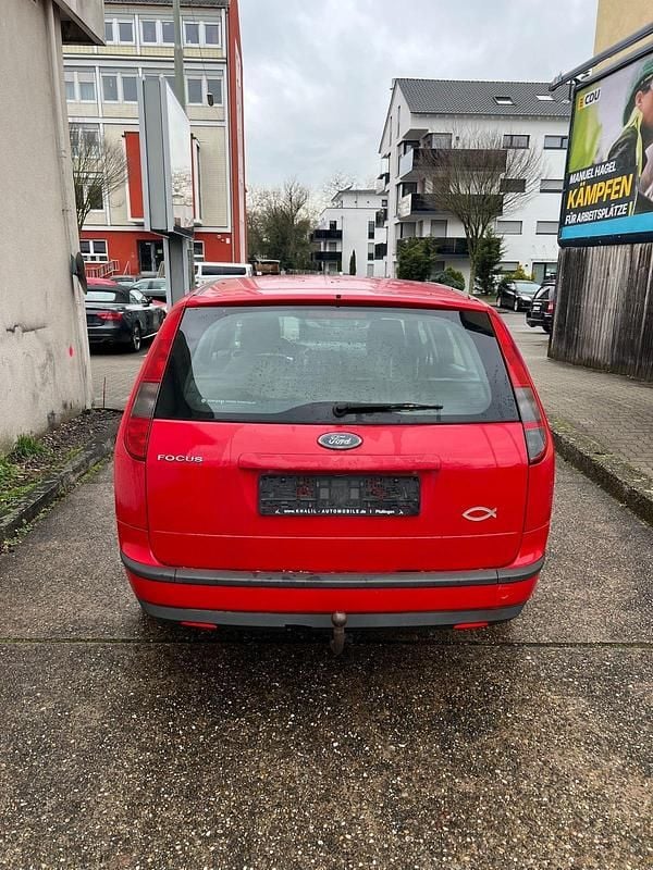 Gebraucht Ford Focus 101 PS (74 kW) 2007 Rot Kombi