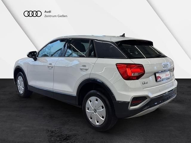 Gebraucht Audi Q2 Advanced Plus 116 PS (85 kW) 2022 Gletscherweiß metallic SUV