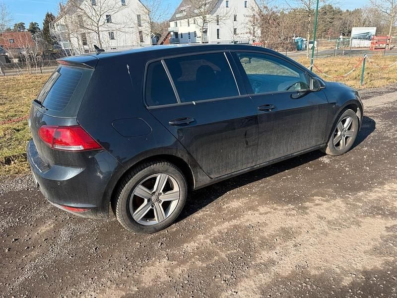 Gebraucht VW Golf VII 86 PS (63 kW) 2014 Schwarz Limousine