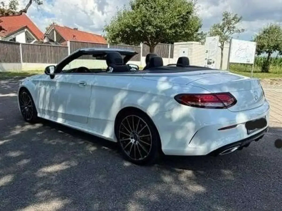 Gebraucht Mercedes C200 AMG 184 PS (135 kW) 2020 Weiß Cabrio