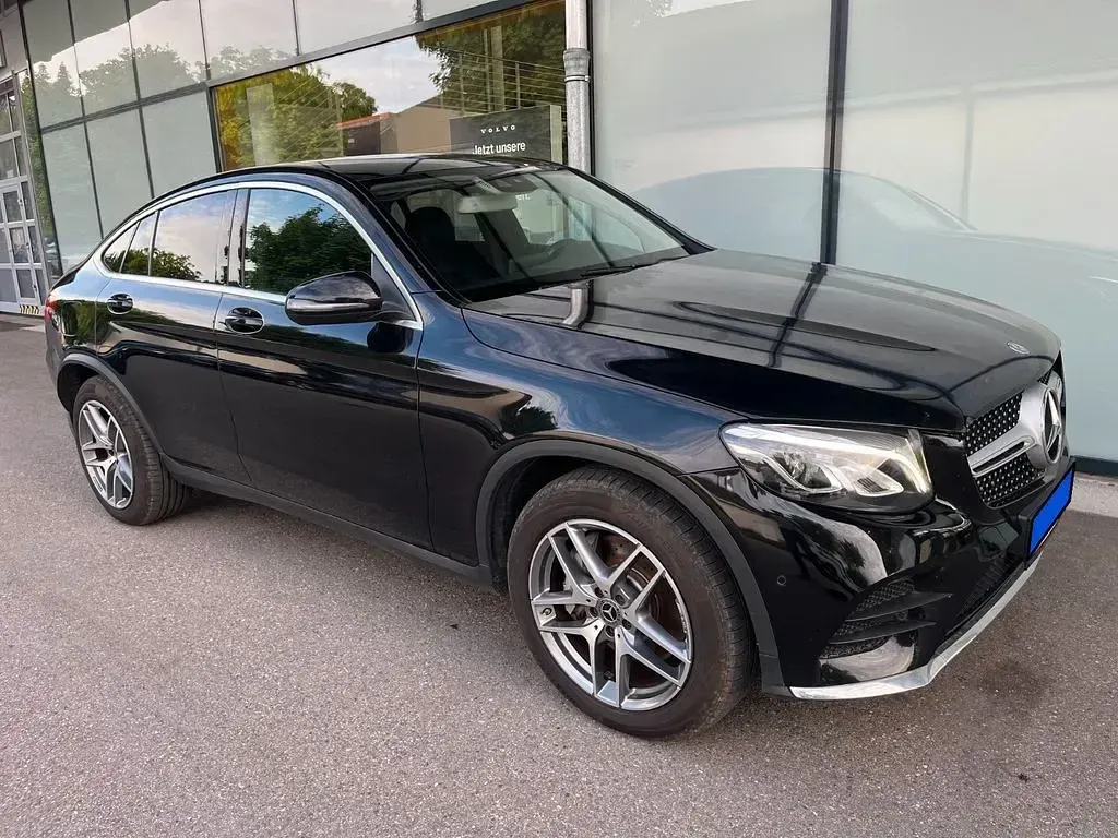 Gebraucht Mercedes GLC250 AMG line 204 PS (150 kW) 2017 Schwarz Coupé