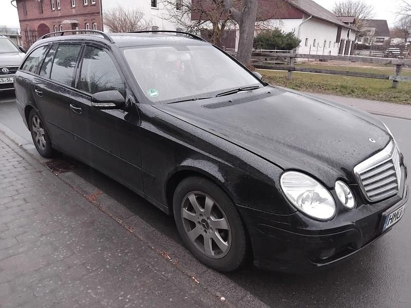 Gebraucht Mercedes E320 224 PS (164 kW) 2006 Schwarz Kombi