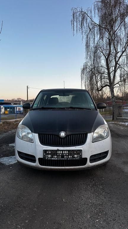 Weiß Gebraucht 2009 Skoda Fabia Kombi | 750 € (Superpreis) - Bild 1/4