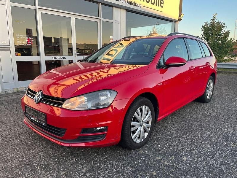 Rot Gebraucht 2014 VW Golf VII Comfortline Kombi | 4.600 € (Superpreis) - Bild 1/4