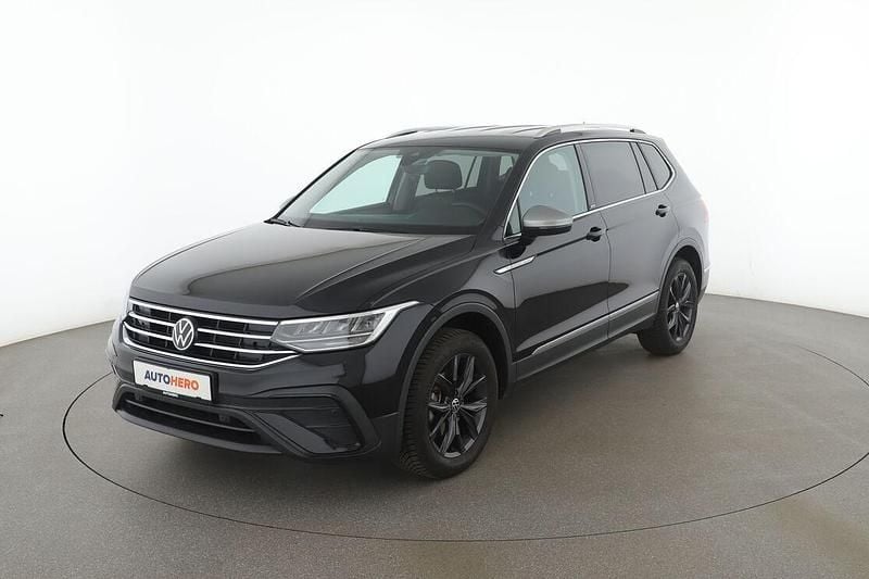Schwarz Gebraucht 2024 VW Tiguan Allspace Move SUV | 34.800 € - Bild 1/3