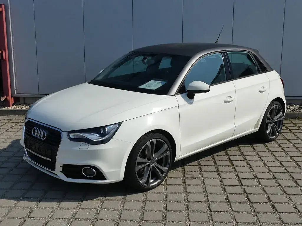 Gebraucht Audi A1 Sportback Attraction 122 PS (89 kW) 2013 Weiß Kleinwagen