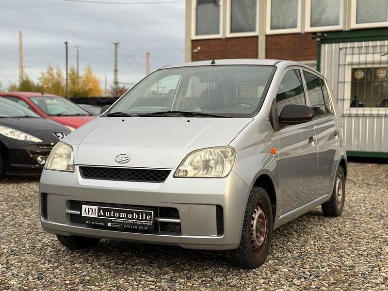 Silber Gebraucht 2005 Daihatsu Cuore Plus Kleinwagen | 2.390 € (Fairer Preis) - Bild 1/4