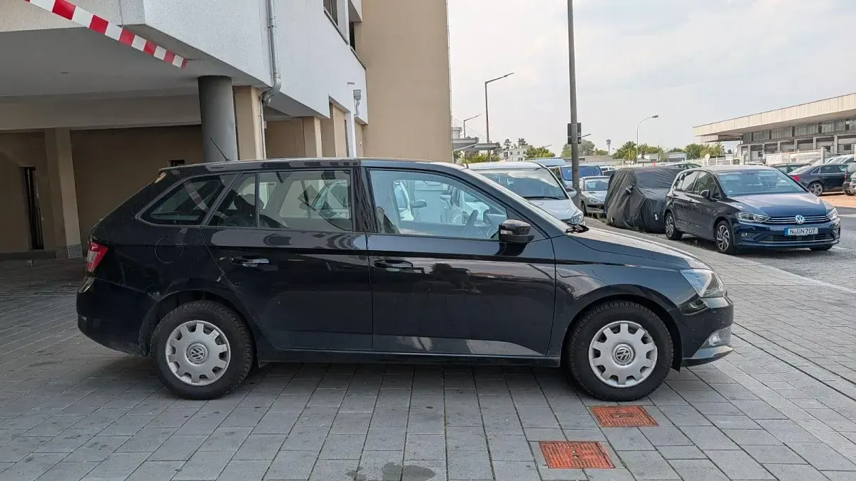 Gebraucht Skoda Fabia Ambition 75 PS (55 kW) 2015 Schwarz Kombi