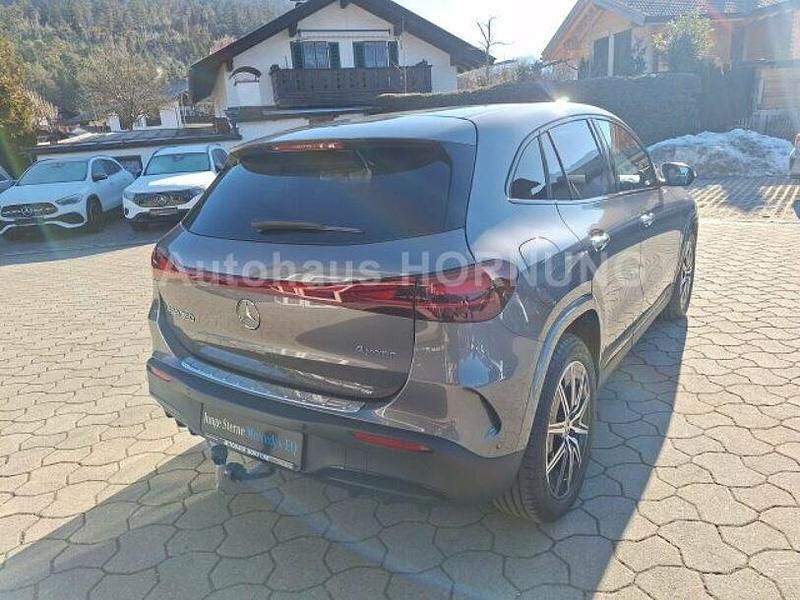 Gebraucht Mercedes EQA350 AMG 214 kW (292 PS) 2024 Metalliclack mountaingrau SUV