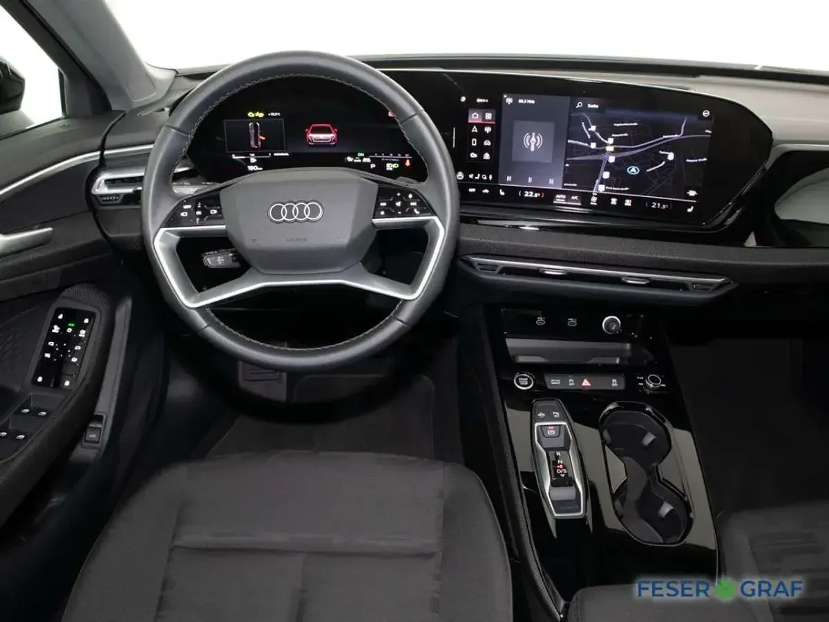 Second-hand Audi A5 S-Line 150 CP (110 kW) 2025 Negru Break