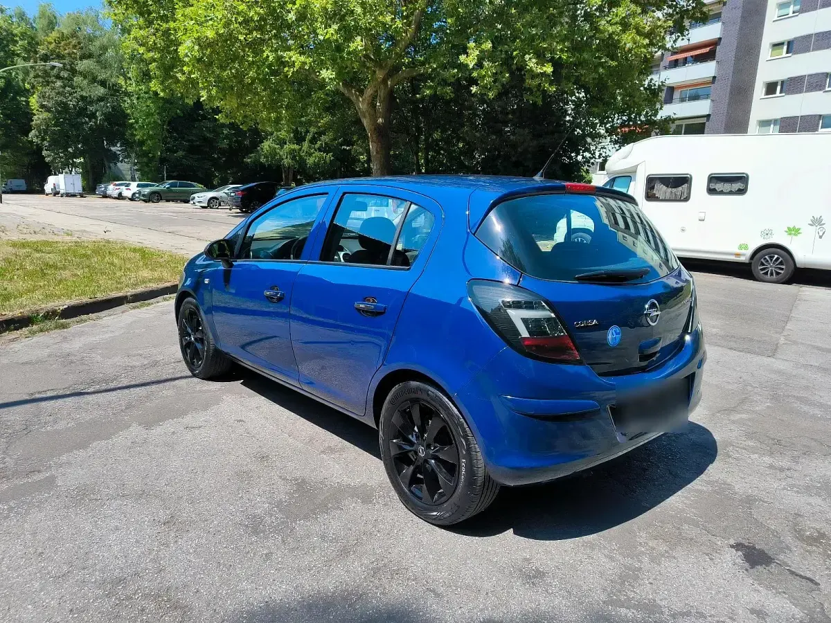 Gebraucht Opel Corsa Edition 69 PS (50 kW) 2012 Blau Kleinwagen