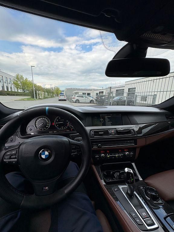 Gebraucht BMW 535 Sport Line 306 PS (225 kW) 2011 Schwarz Limousine