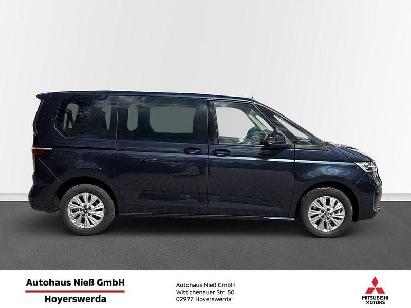 Second-hand VW T7 204 CP (150 kW) 2025 Albastru Van