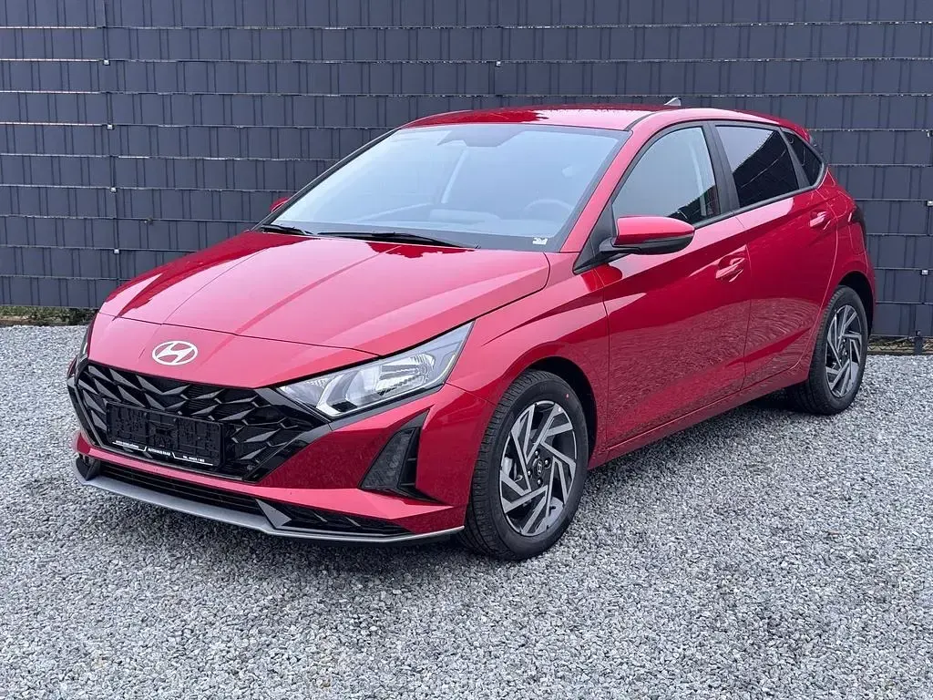 Neu Hyundai i20 90 PS (66 kW) 2026 Rot Kleinwagen