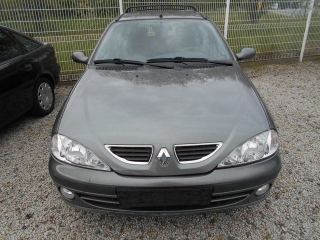 Gebraucht Renault Mégane GrandTour 95 PS (69 kW) 2000 Grau metallic Kombi