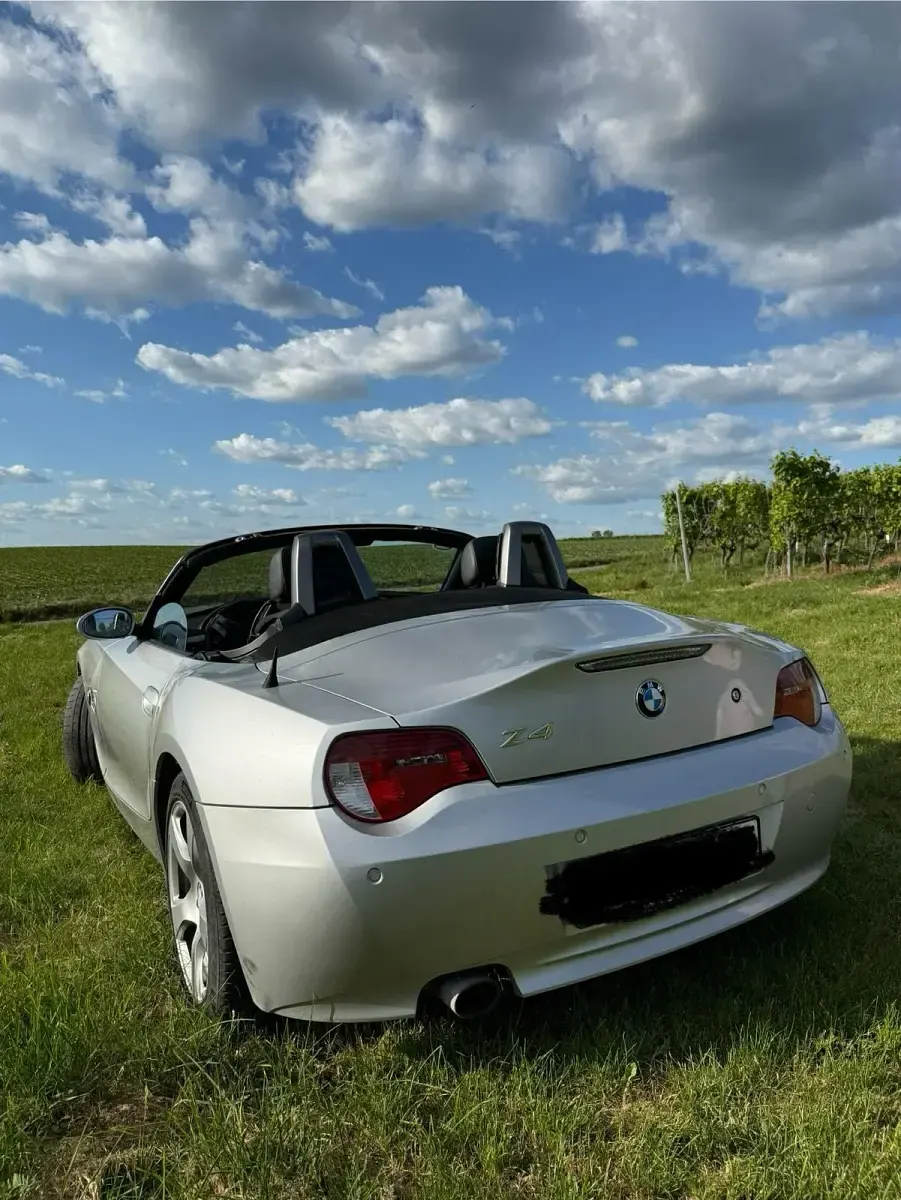 Gebraucht BMW Z4 150 PS (110 kW) 2006 Silber Cabrio