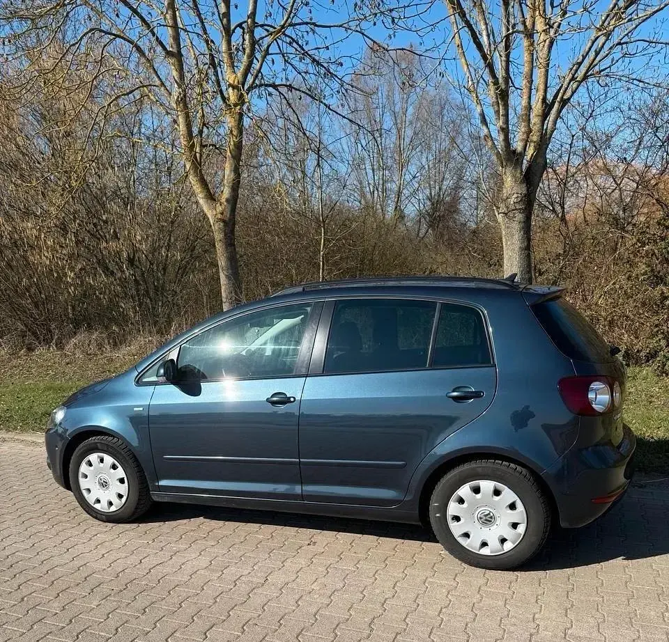 Gebraucht VW Golf Plus Cross 105 PS (77 kW) 2013 Blau Van / Kleinbus