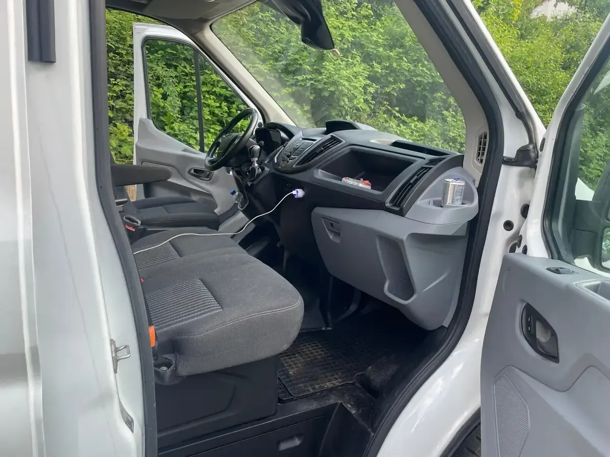 Gebraucht Ford Transit 170 PS (125 kW) 2020 Weiß Van / Kleinbus