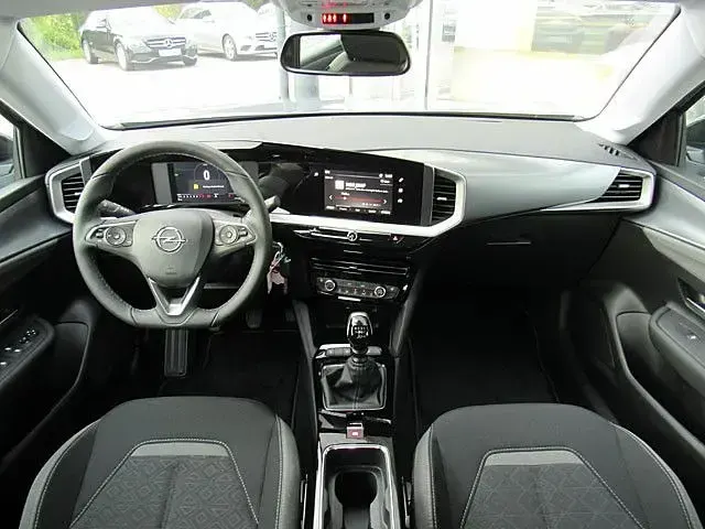 Second-hand Opel Mokka Edition 101 CP (74 kW) 2022 Argintiu SUV