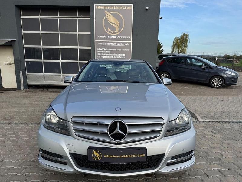 Gebraucht Mercedes C220 170 PS (125 kW) 2012 Silber Limousine