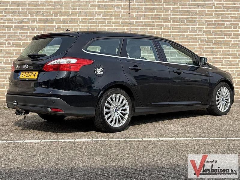 Gebraucht Ford Focus Titanium 125 PS (91 kW) 2012 Schwarz Kombi