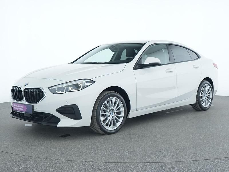 Alpinweiss iii Gebraucht 2022 BMW 218 Comfort Edition Coupé | 24.489 € (Guter Preis) - Bild 1/4