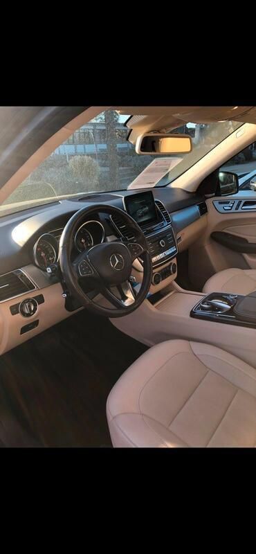 Schwarz Gebraucht 2017 Mercedes GLE400 SUV | 27.900 € (Fairer Preis) - Bild 1/4