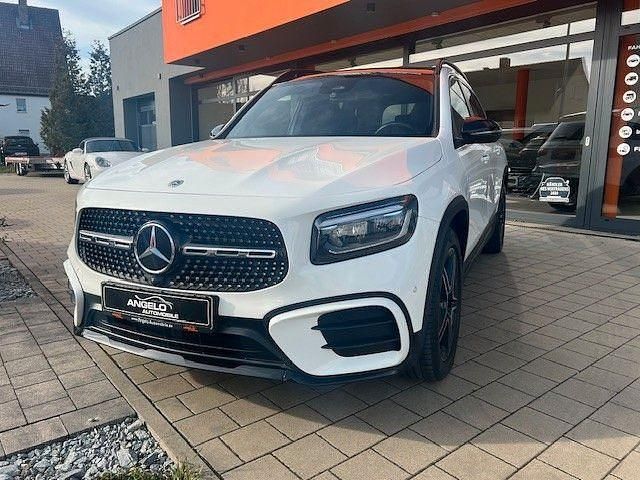 Gebraucht Mercedes GLB200 AMG 150 PS (110 kW) 2024 Weiß SUV