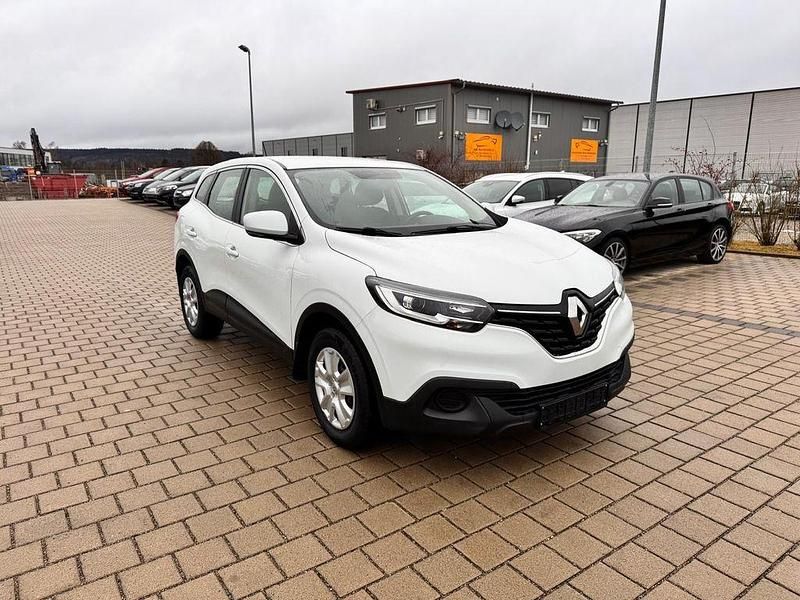 Gebraucht Renault Kadjar Life 131 PS (96 kW) 2017 Weiß SUV
